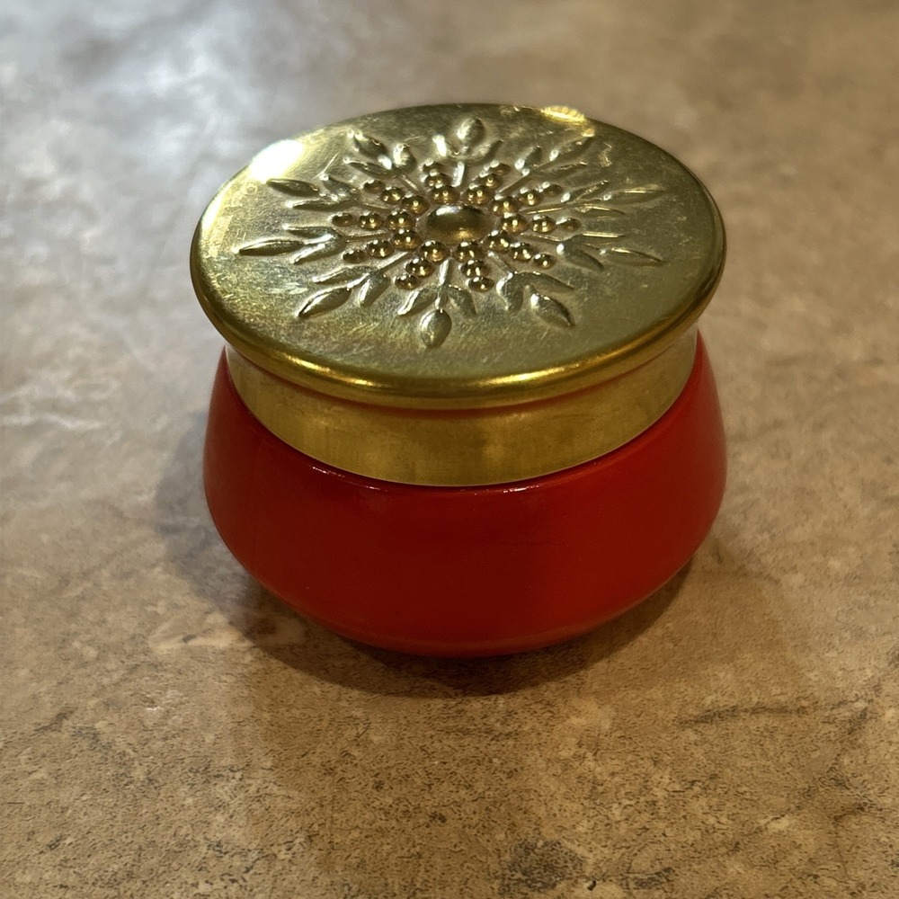 Vintage Avon Persian Woods Cream Sachet .66 oz Red Glass w Gold Lid EMPTY‎